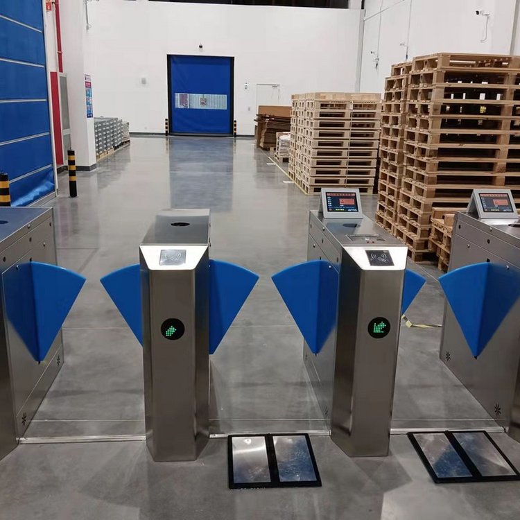 智能工厂防静电新防线 集成人脸识别的ESD门禁系统与人体静电测试翼闸